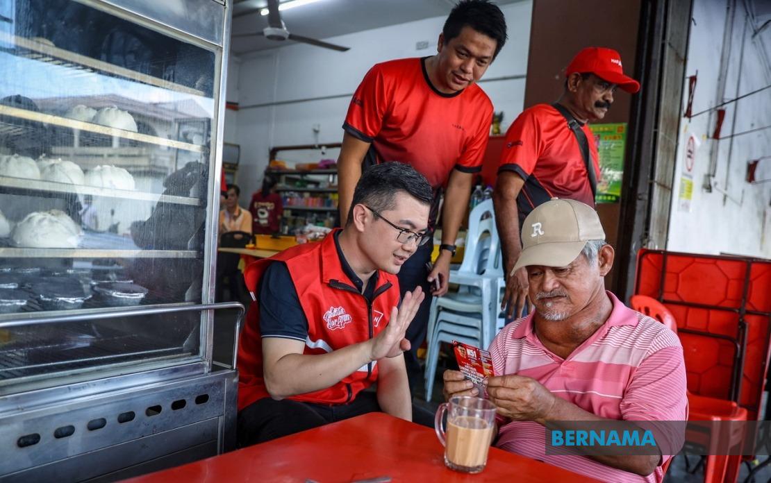 Chiong Taps Service Record To Retain Bukit Batu in Johor Poll