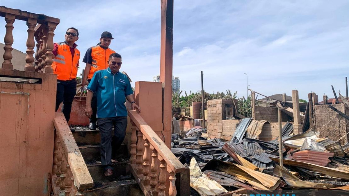 Kitchen Paper Fire Destroyed 27 Homes in Kelantan Village