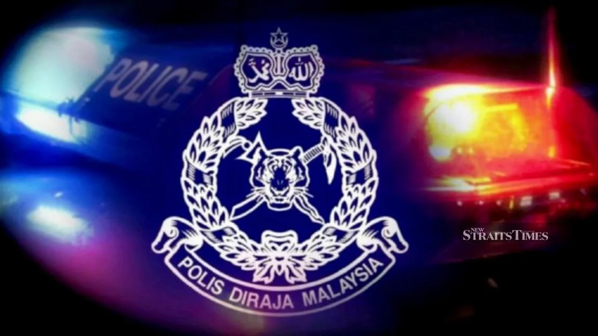 Two schoolboys held over assault on officer during Seremban police roadblock