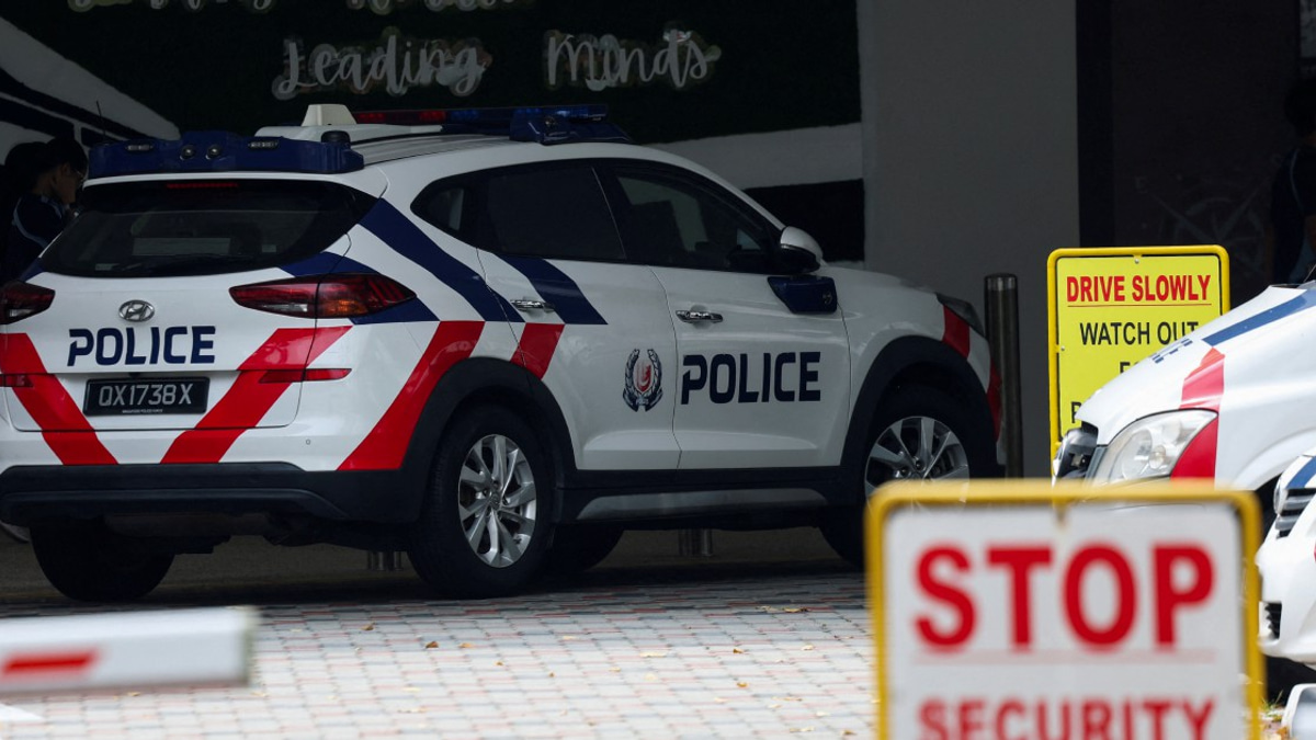 Singapore police arrest 15-year-old over school bomb threat