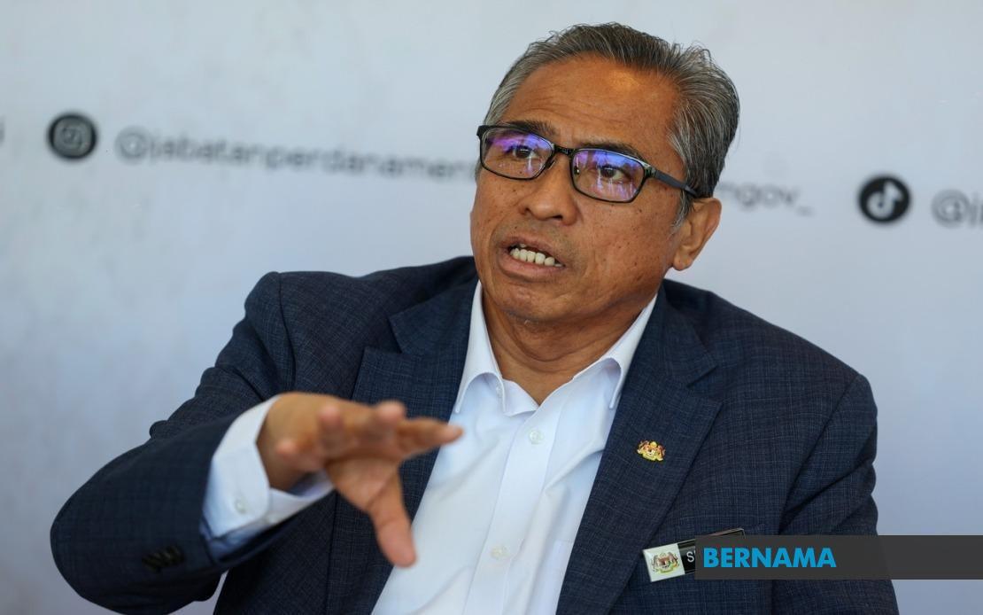 Civil Service Must Translate Diplomatic Wins Into Economic Gains, Says Shamsul Azri