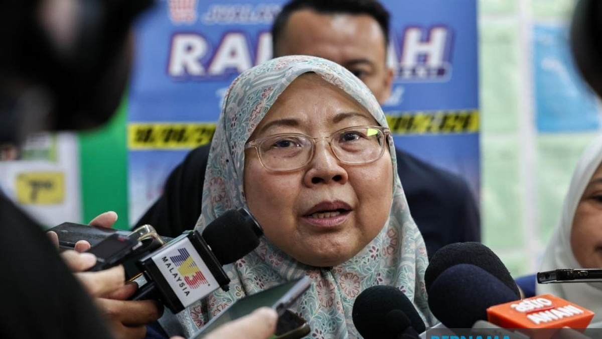 Malaysia's Trade Ministry Guarantees Adequate Essential Supplies for Johor and Negeri Sembilan Elections