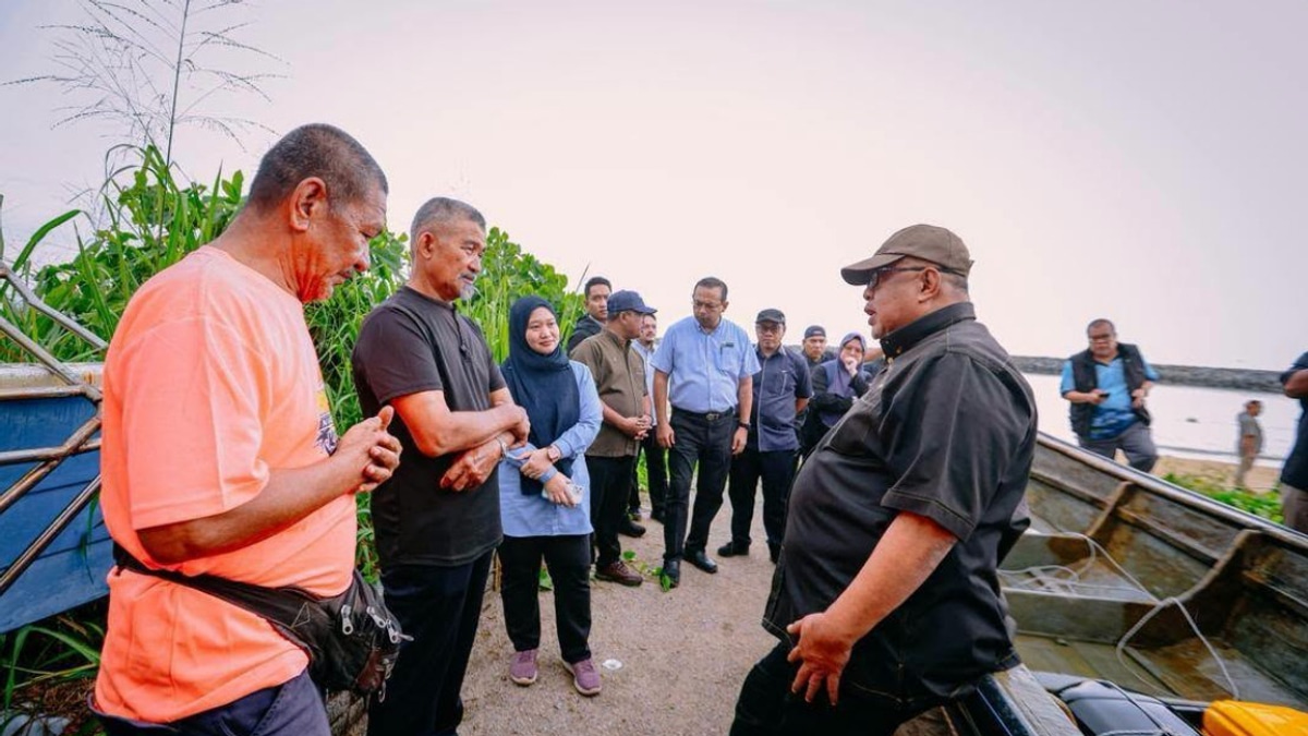 Melaka Government Orders Urgent Action to Tackle Fishing Community Challenges in Tanjung Bidara