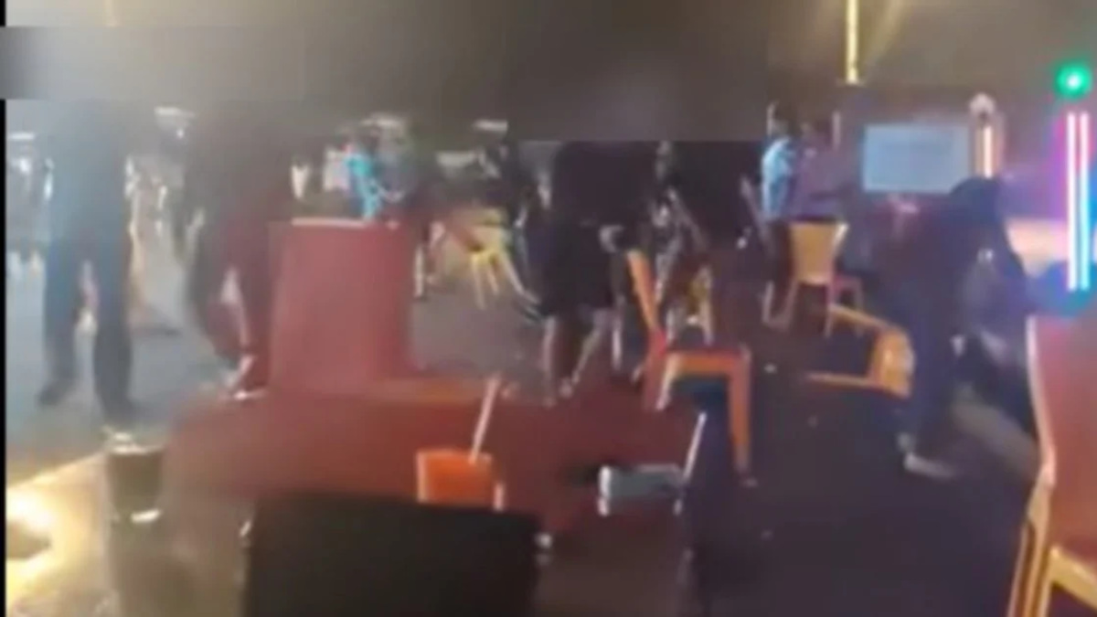 Four arrested after violent clash erupts in Kulai restaurant, chairs used as weapons