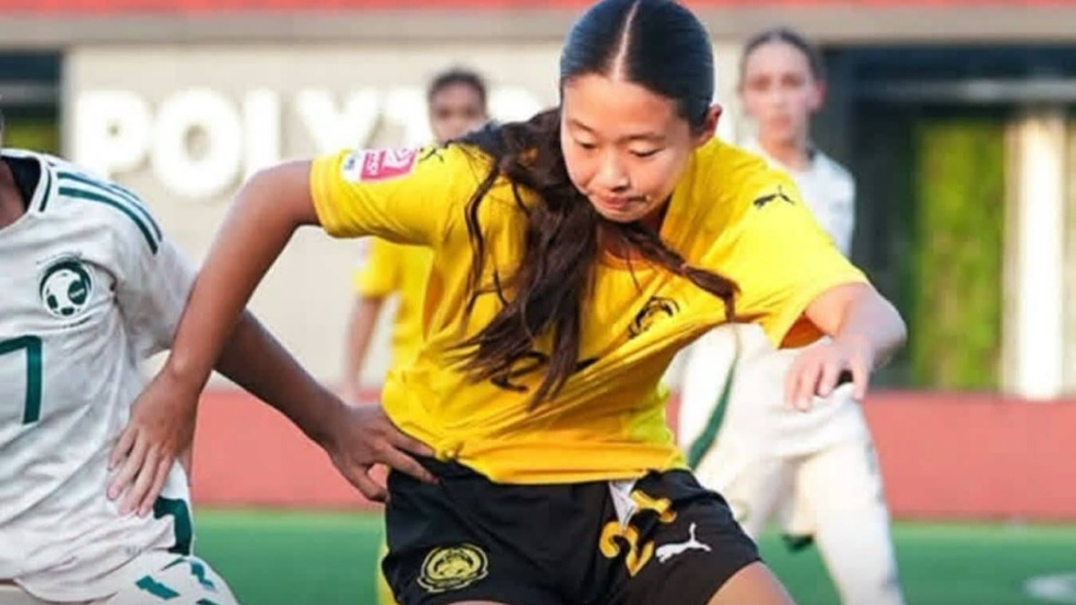 Young Malaysian Star Lim You's Dominant Display Showcases Left-Foot Mastery