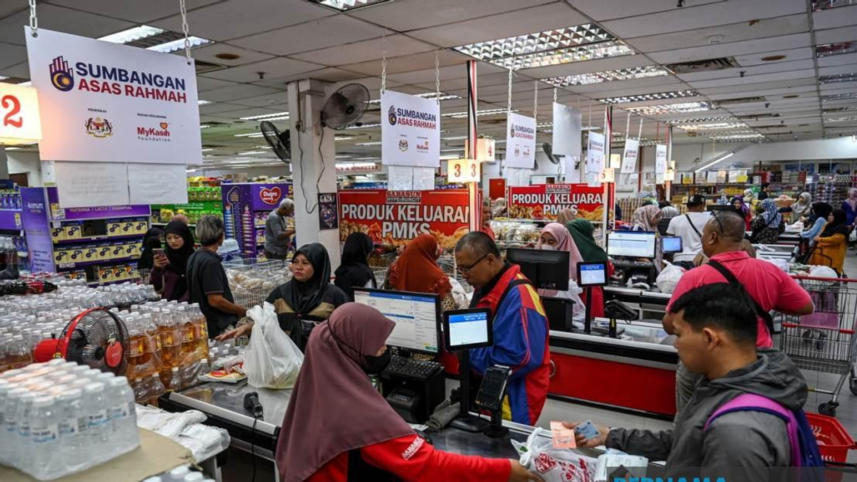 Government Exploring Higher STR and SARA Payouts If Economy Strengthens, Says Anwar