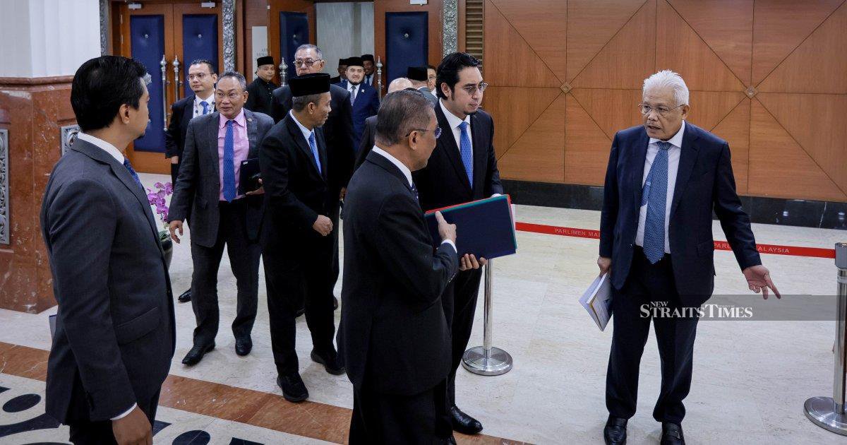 When Opposition Walkouts Become the Political Message: The Tabung Haji Protest and Malaysia's Escalating Parliament Drama
