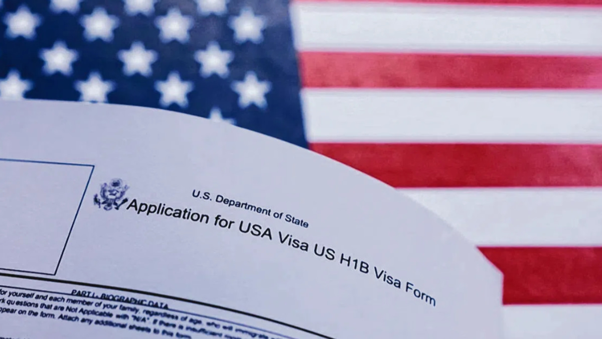 Trump's H-1B Clampdown Triggers Return Migration of Tech Talent to India and China
