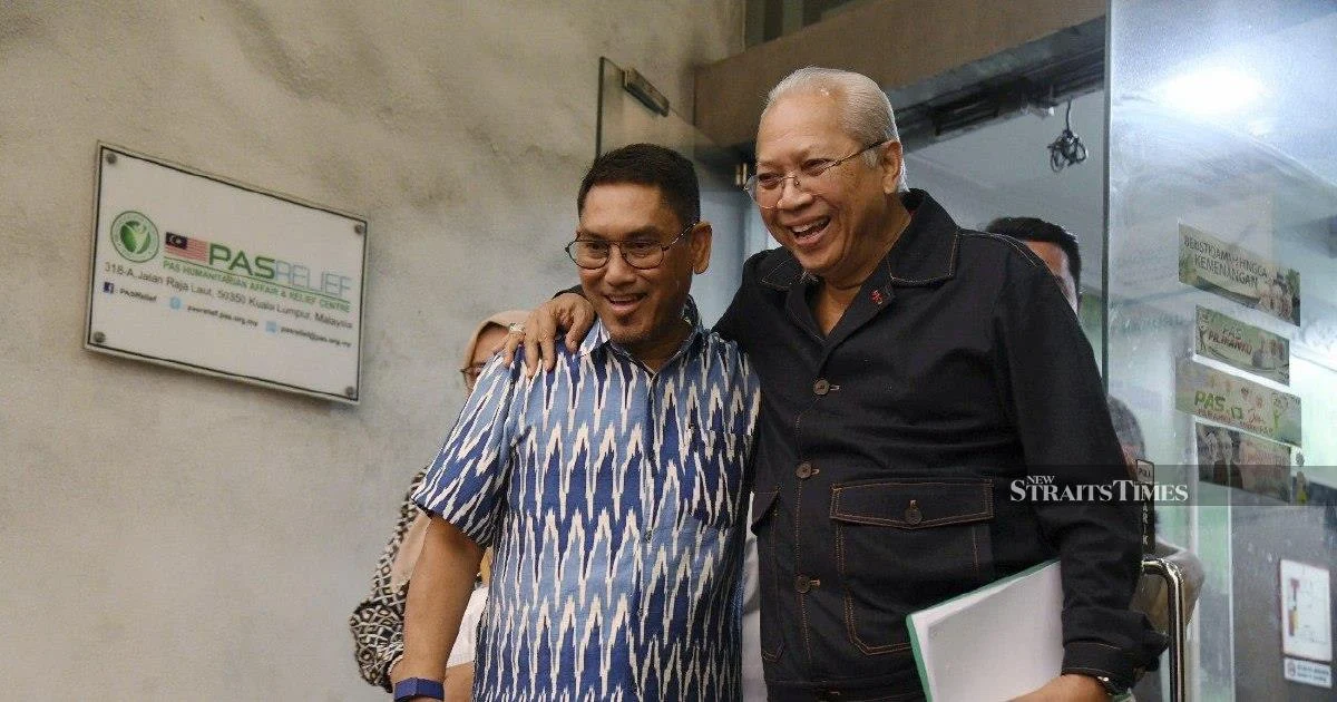 PN Johor Seat Negotiations Nearly Halfway Complete, Says Annuar Musa