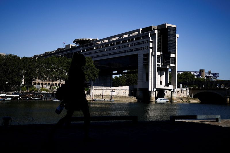 French Finance Ministry Confirms Major Tax Data Breach Affecting Hundreds of Thousands