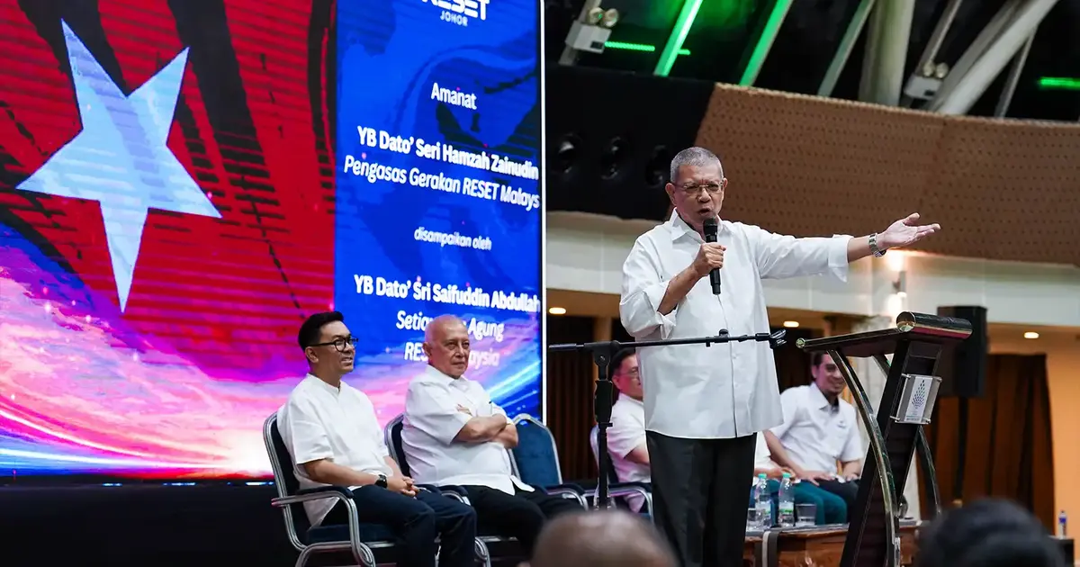 Vote Anyone But PH, Saifuddin Urges Malaysians in New Push
