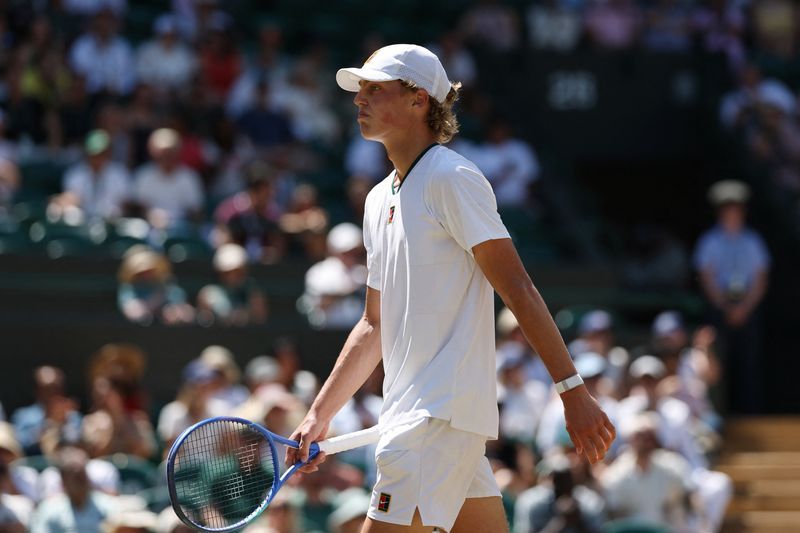 Lleyton Hewitt's Son Cruz Defeats Giron to Claim First ATP Tour Win in Washington