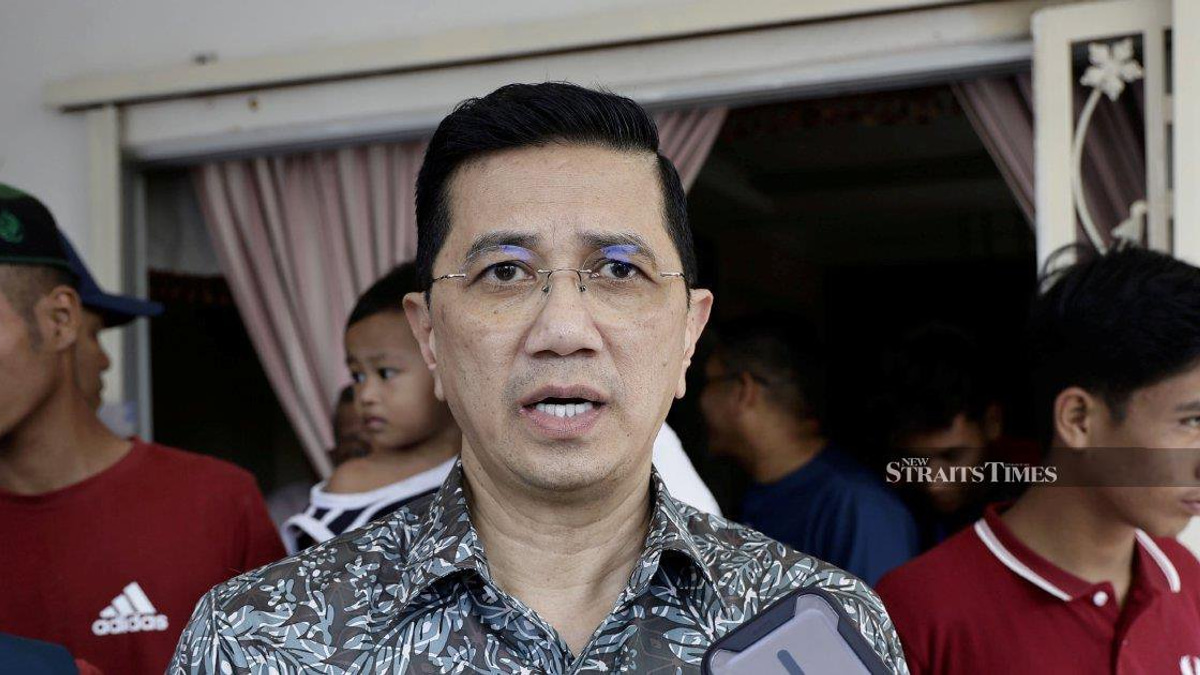 Anwar dismisses Azmin's refusal to rejoin PKR, questioning legitimacy of political split