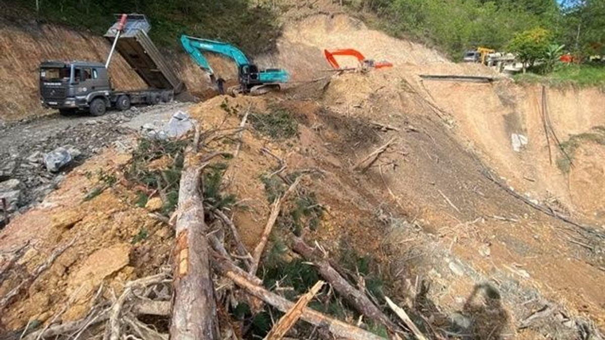 Vietnam Declares Emergency on Ho Chi Minh Road After Severe Storm Damage