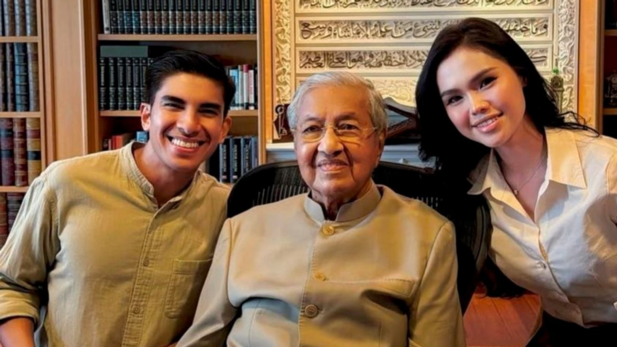 Tun M offers marriage wisdom to Bella Astillah and Syed Saddiq