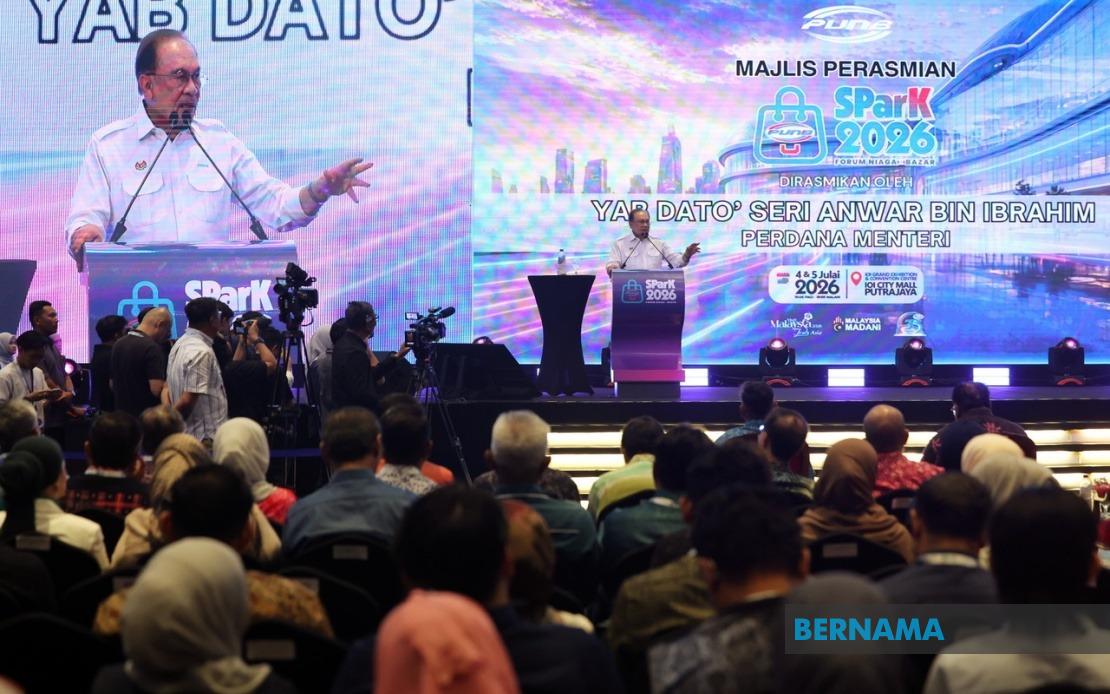 PM Anwar Calls End to Support Letters, Cronyism in Entrepreneur Loan Approvals