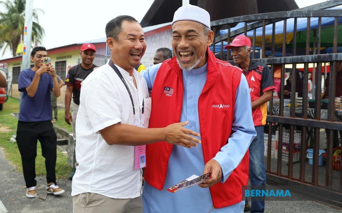 Cousins Compete Amicably in Negeri Sembilan's Klawang Seat Battle