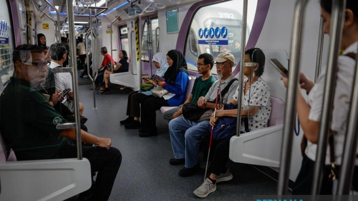LRT3 Shah Alam Line Opens to Positive Reception, Users Call for Accessibility Enhancements