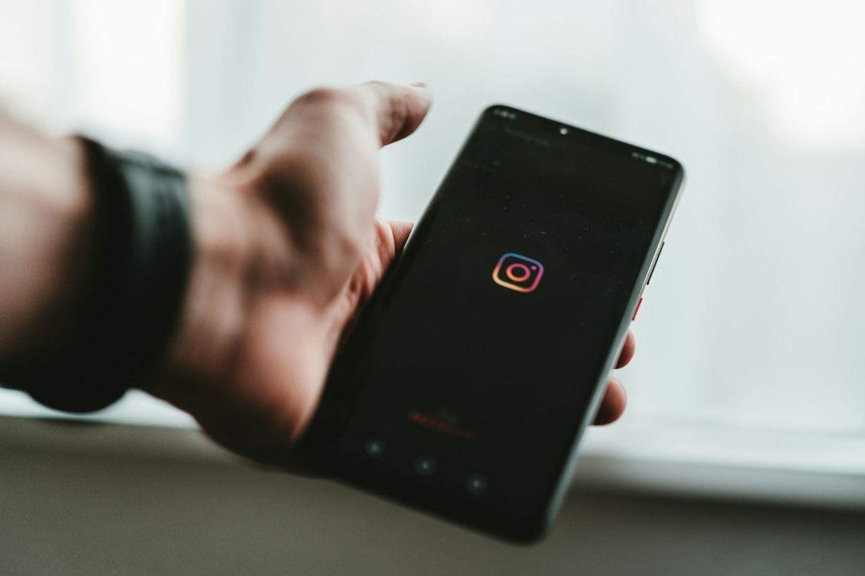 India Orders Meta to Eliminate Child Abuse Content from Instagram and Facebook Platforms