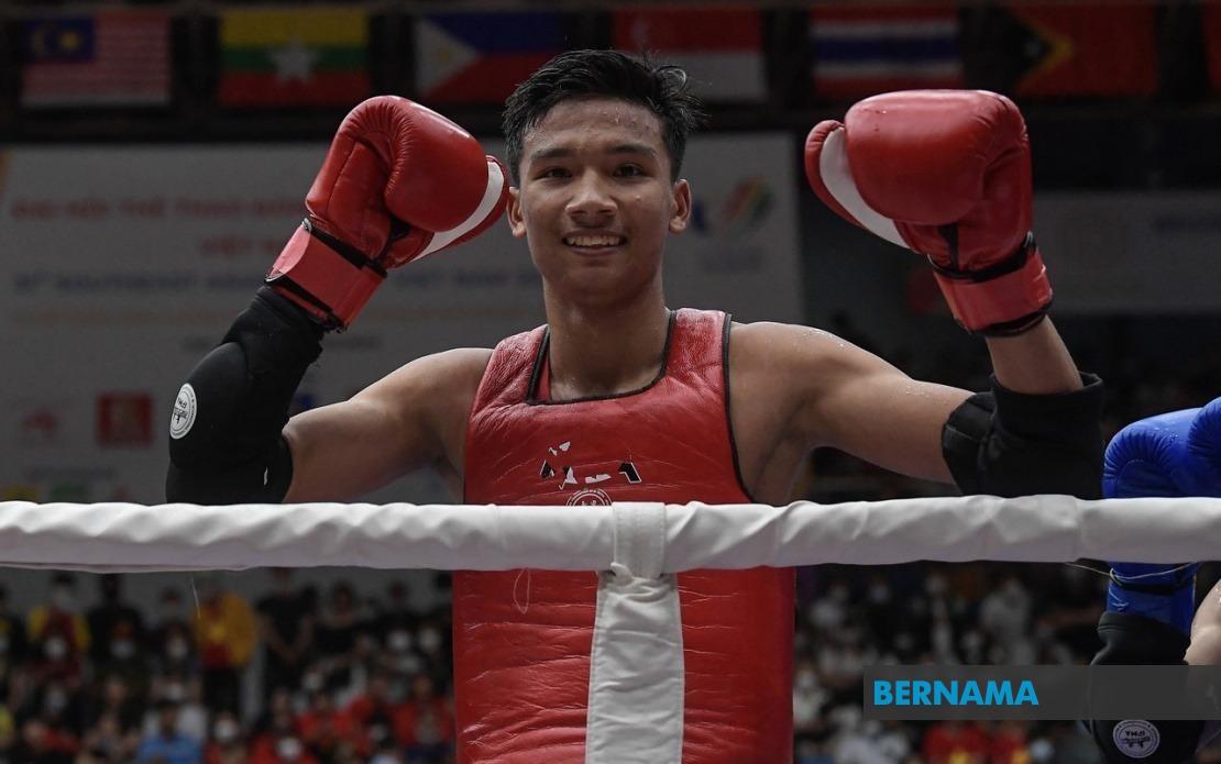 PM Anwar Rallies Nation Behind Muay Thai Champion Ahmad Nor Iman's Historic World Title Shot