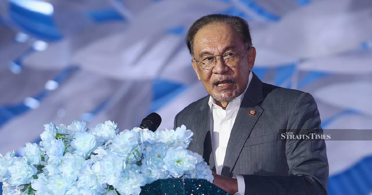Anwar Vows to Expel Israeli Nationals Linked to Forest City Community Project