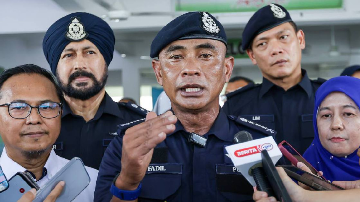 Dozen men held after violent parking dispute erupts at Cheras mall