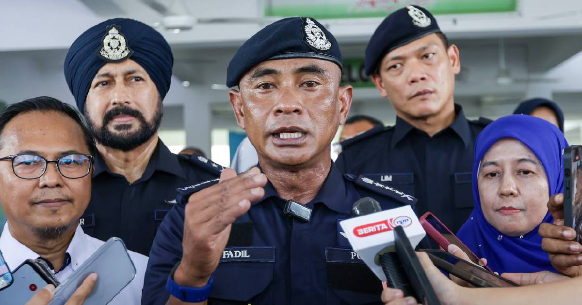 Dozen men held after violent parking dispute erupts at Cheras mall