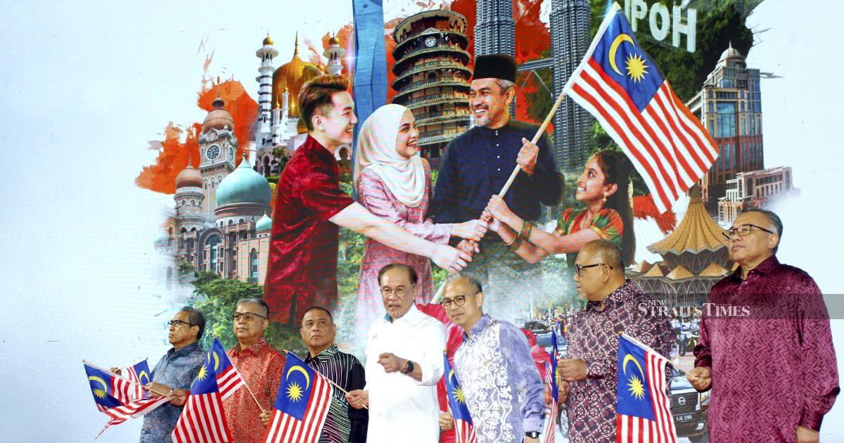 Anwar to Clarify KWAP's eFishery Deal in Parliament