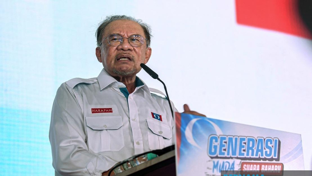 Government Maintains Development Funding to Opposition Areas, PM Anwar Insists