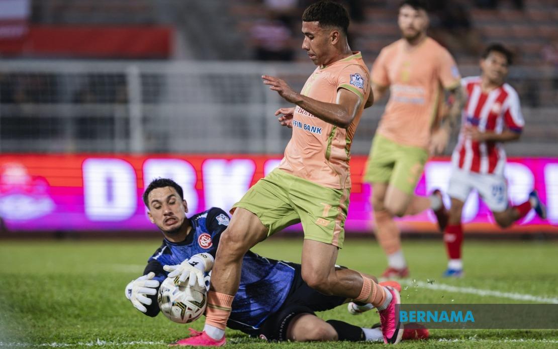 KL City's Crisis: Coach Dollah Faces Unprecedented Challenge as Illness and Registration Issues Cripple Campaign