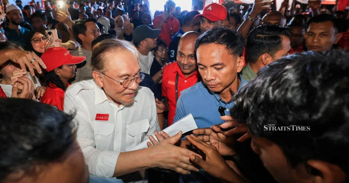 Anwar Dismisses Early Election Calls, Reaffirms Government's Mandate
