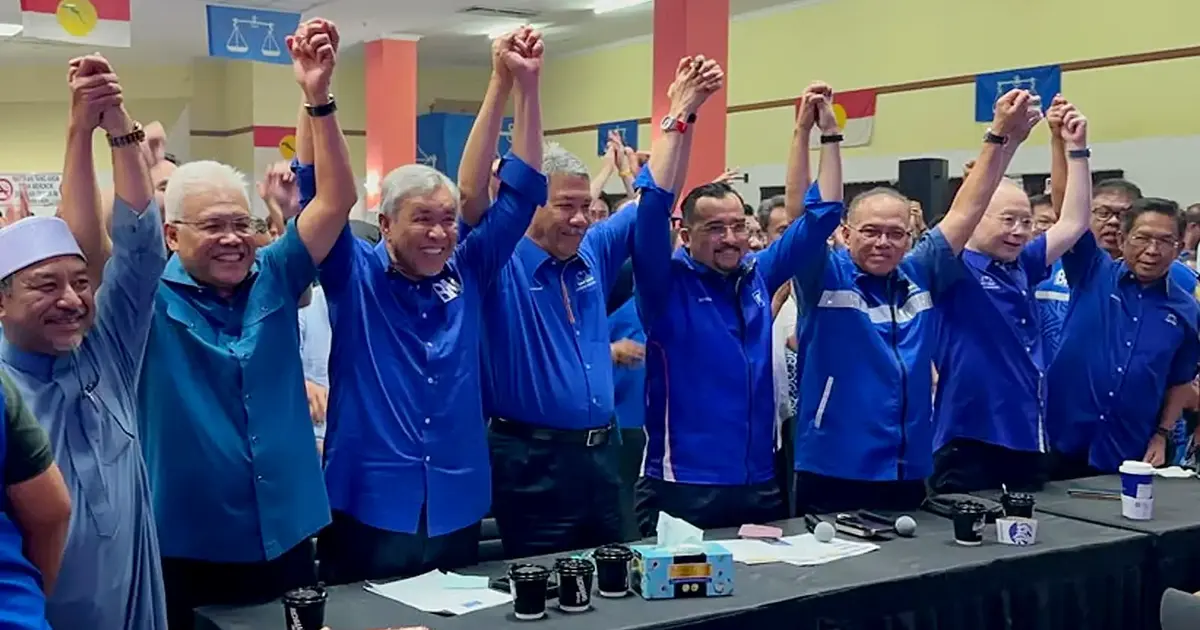 Shouts of 'Allahuakbar' echo as BN and PN leaders celebrate Negeri Sembilan election victories