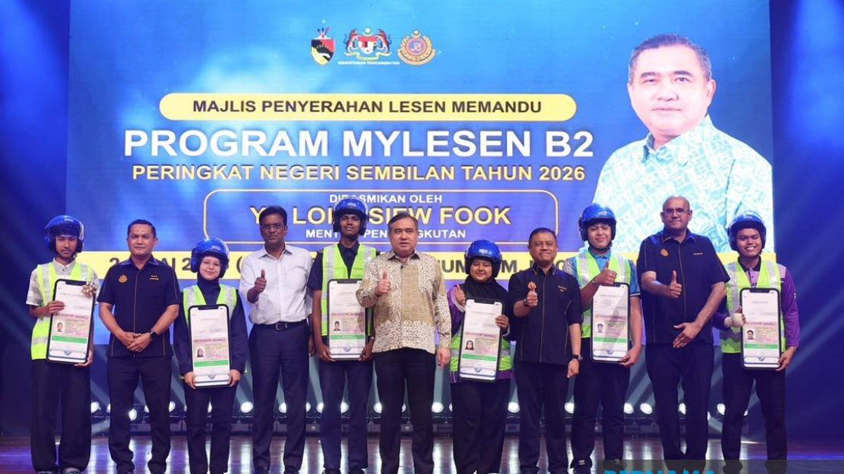 Transport Minister Loke Warns MyLesen B2 Recipients Against Reckless Riding as Programme Expands