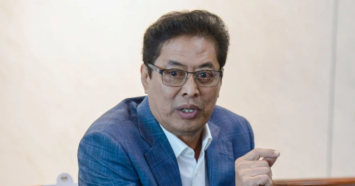Lawmakers Demand Public Transparency in Investigation of Former MACC Chief Azam Baki's Shareholdings