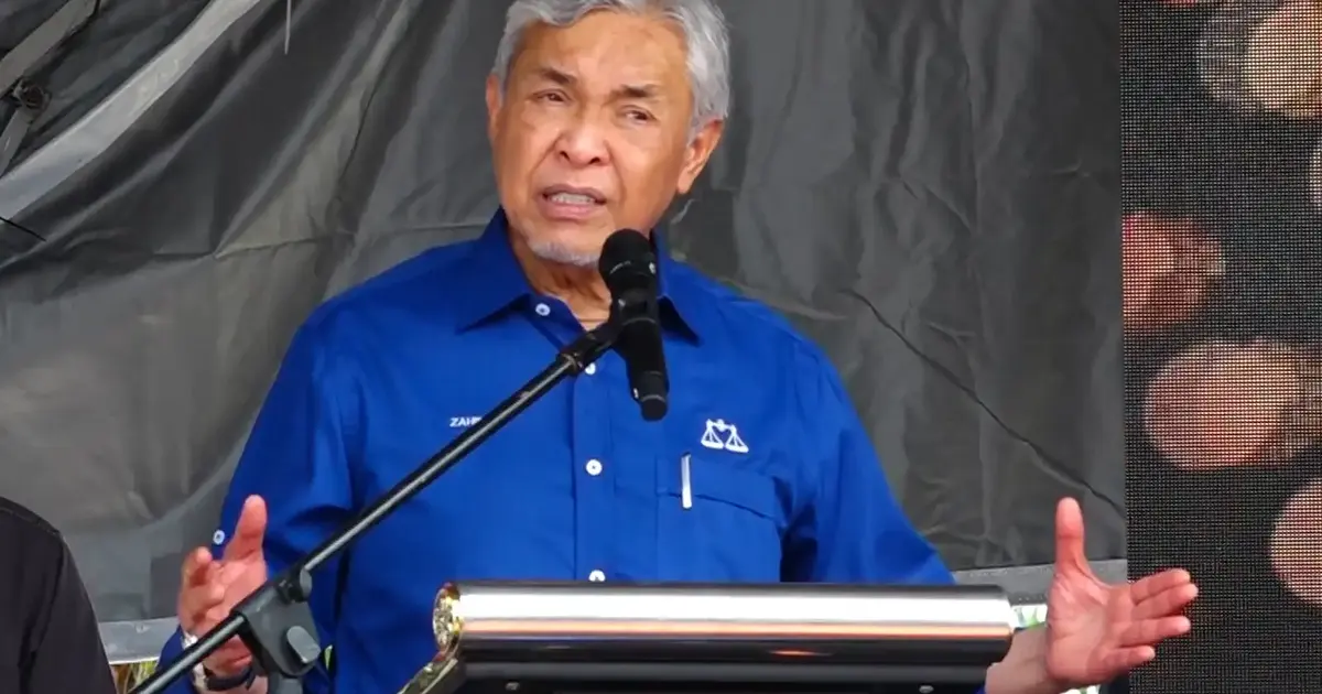 Zahid Dismisses Puad's Election Commentary, Urges Umno to Stay Focused