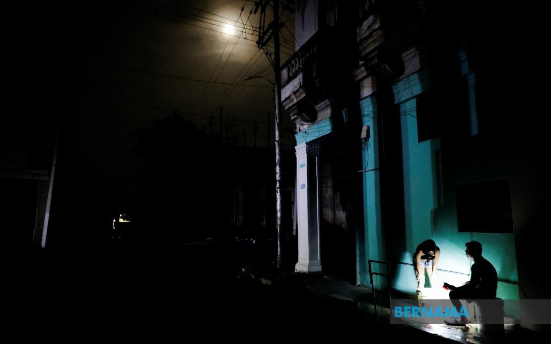 Cuba Grapples with Latest Nationwide Blackout as Energy Crisis Deepens