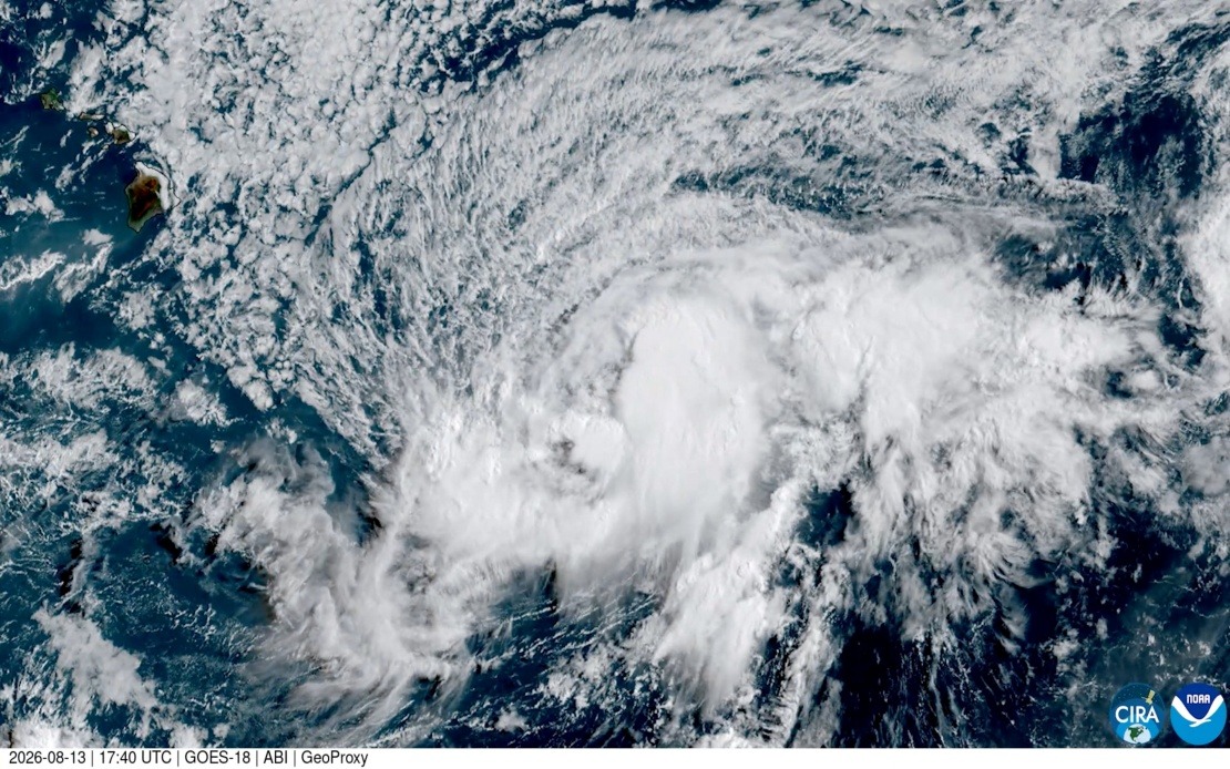 Hawaii's Big Island Braces for Historic Hurricane Landfall as Tropical Storm Lala Intensifies