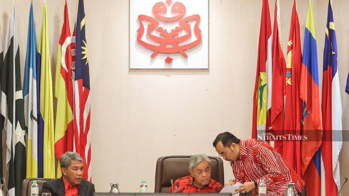 Those under investigation deserve presumption of innocence, says Asyraf