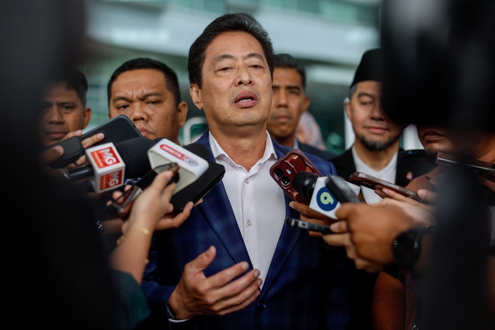 Azam Baki Dismisses Allegations Over RM178 Million Contract to Brother's Connected Company