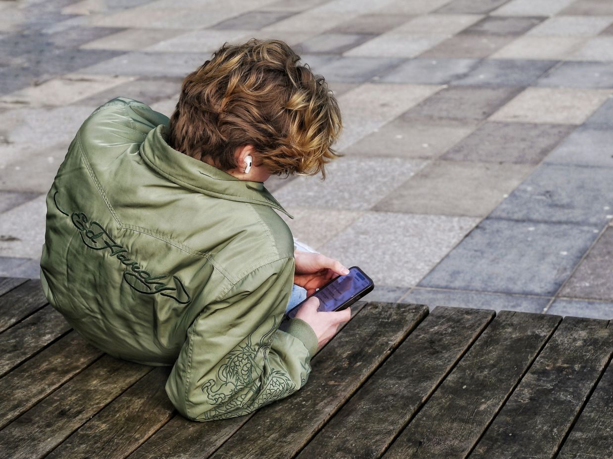 UK's planned overnight social media curfew for teens faces widespread rejection, survey finds