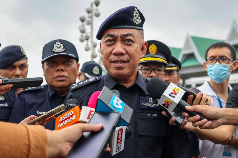 Married Couple Among Seven Arrested in Perak Drug Bust; Police Seize 2.8kg of MDMA