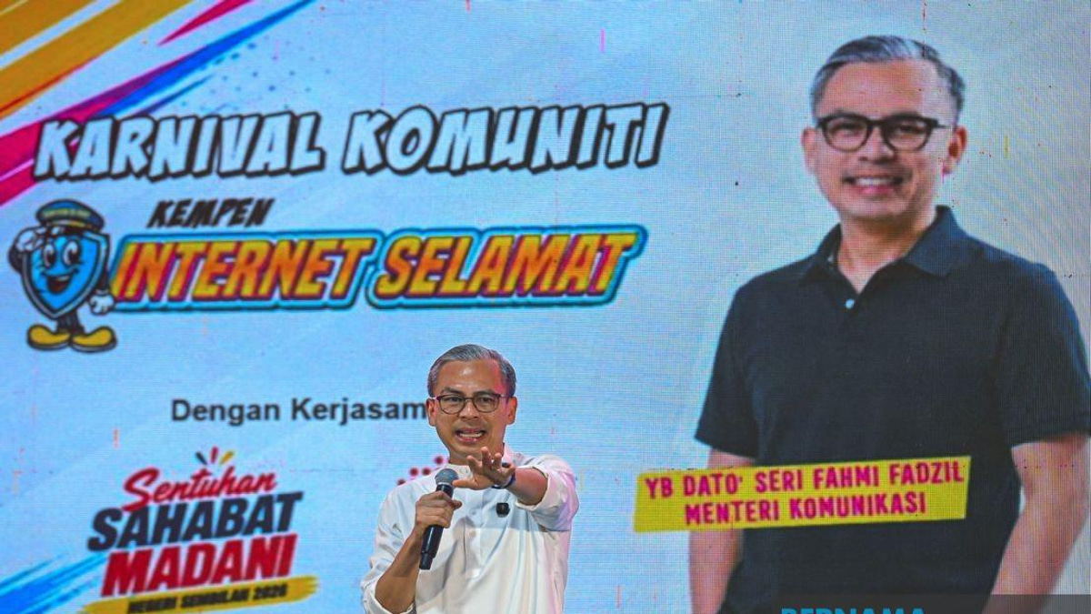 Malaysia Must Bring Digital Safety Campaigns to Rural Communities, Says Fahmi