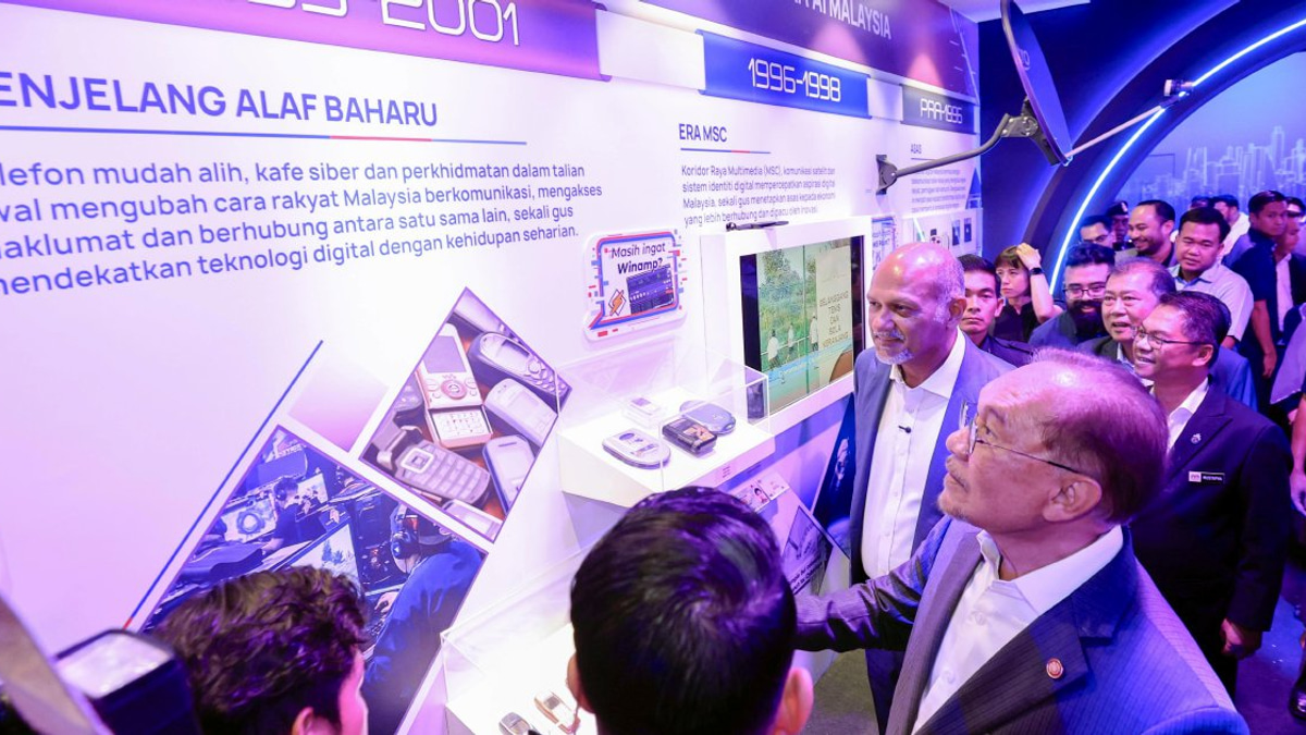 Malaysia's AI ambitions must not deepen inequality, warns Anwar