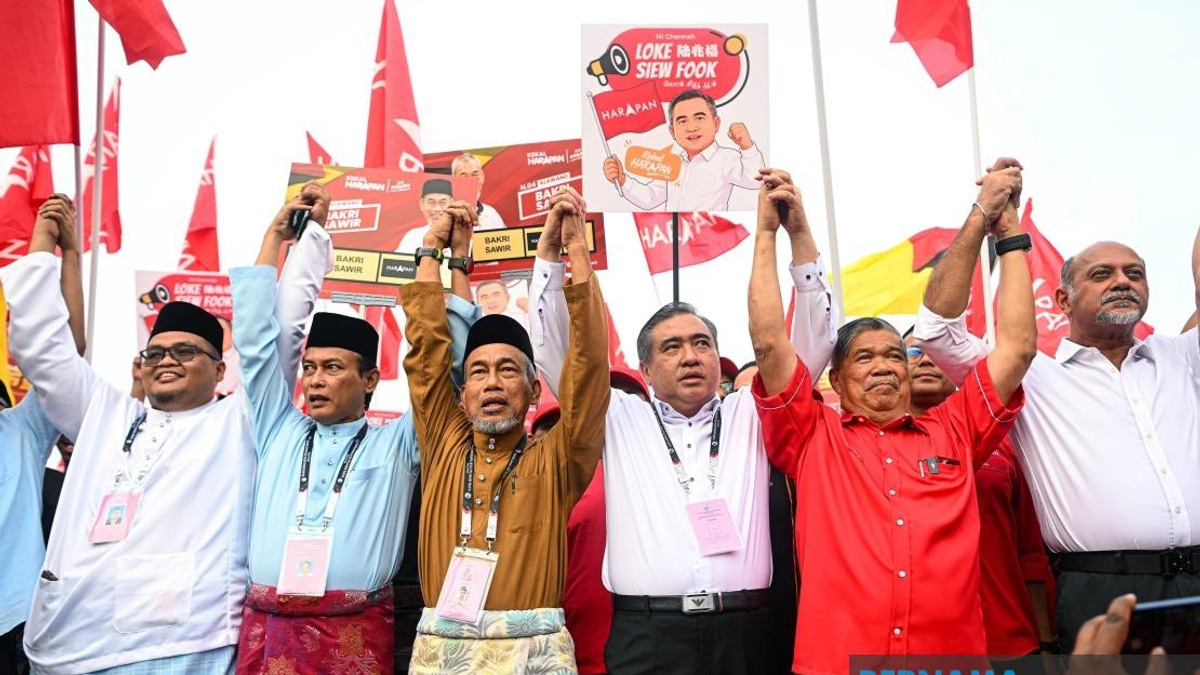 Anthony Loke Set For Chennah Showdown Against BN's Siow Kong Choon