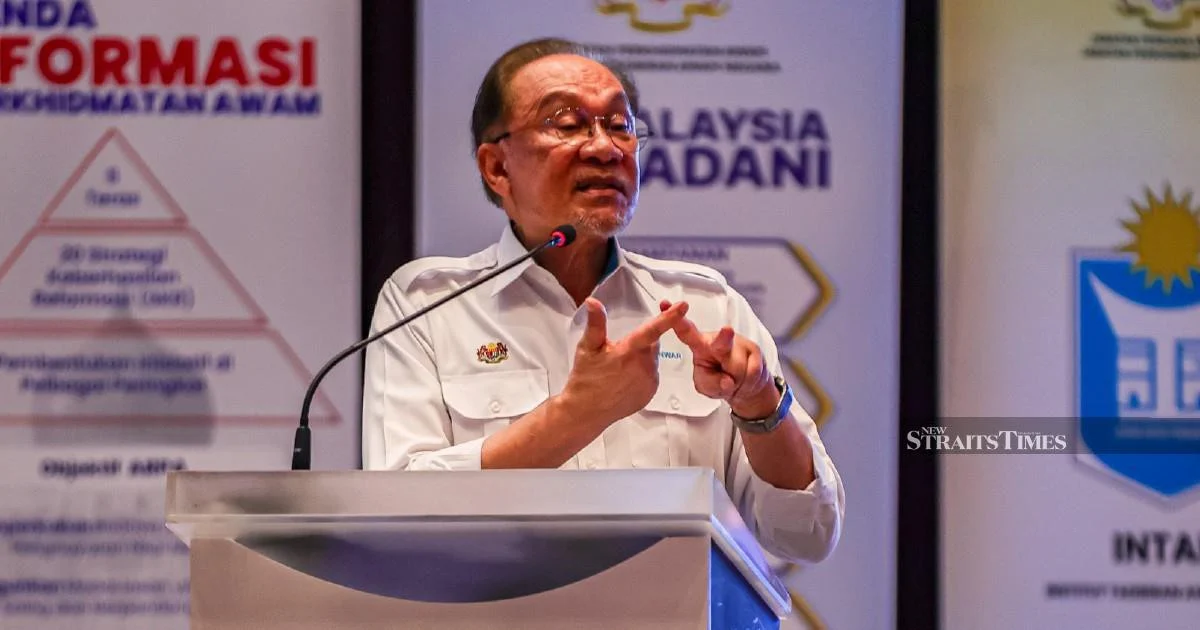 Anwar Defends Mat Sabu's Remarks as Coalition Tensions Simmer