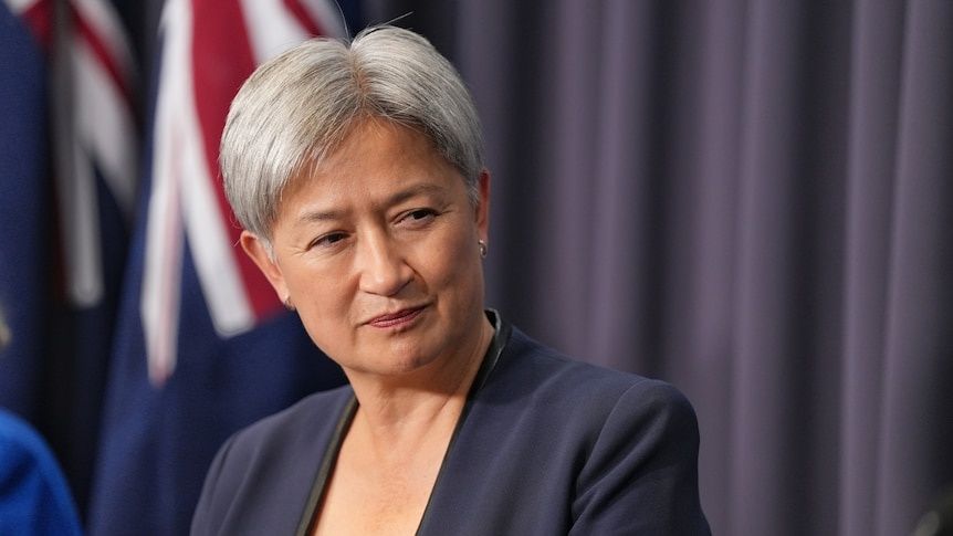 Australia's Foreign Minister Defends Multiculturalism Against Far-Right Pressure