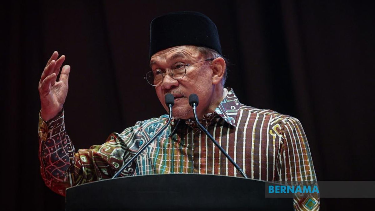 Waqf and Dakwah Bodies Must Navigate AI and Digitalisation While Preserving Islamic Values, Says PM Anwar