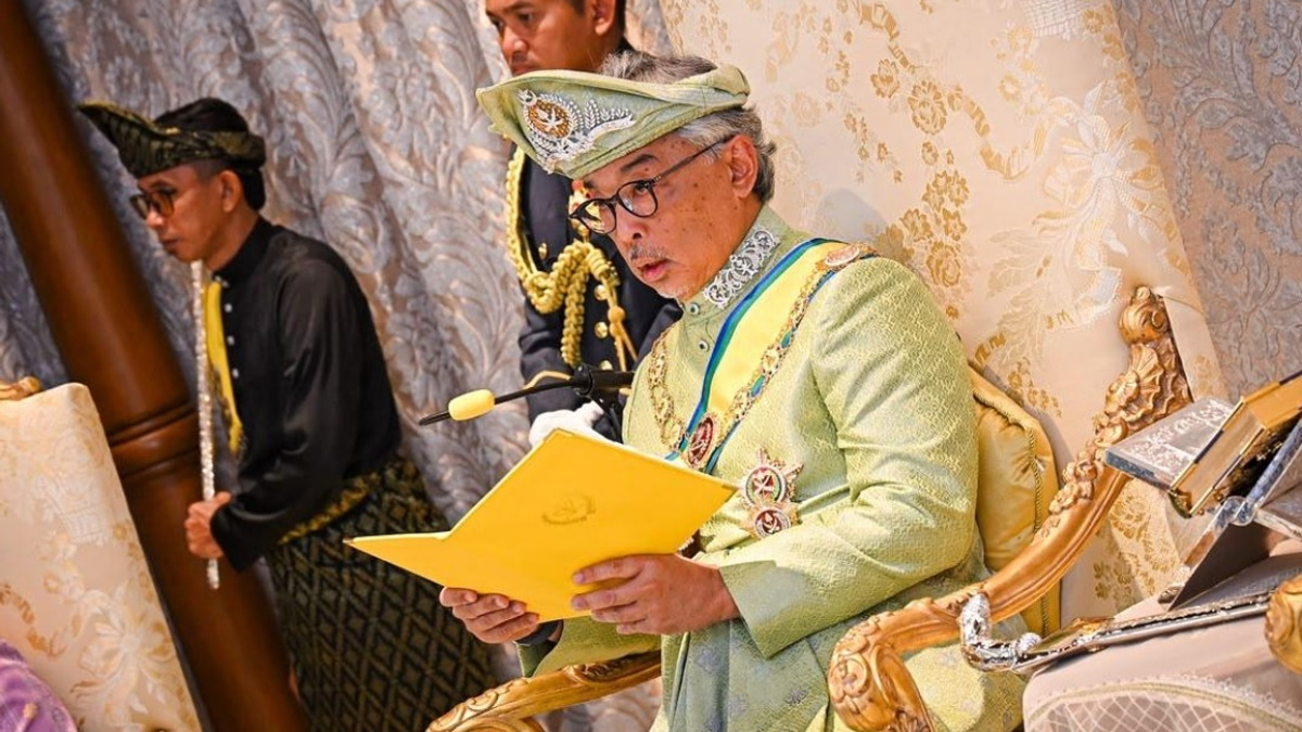 Sultan of Pahang Urges End to Street Racing, Calls for Stricter Border Controls