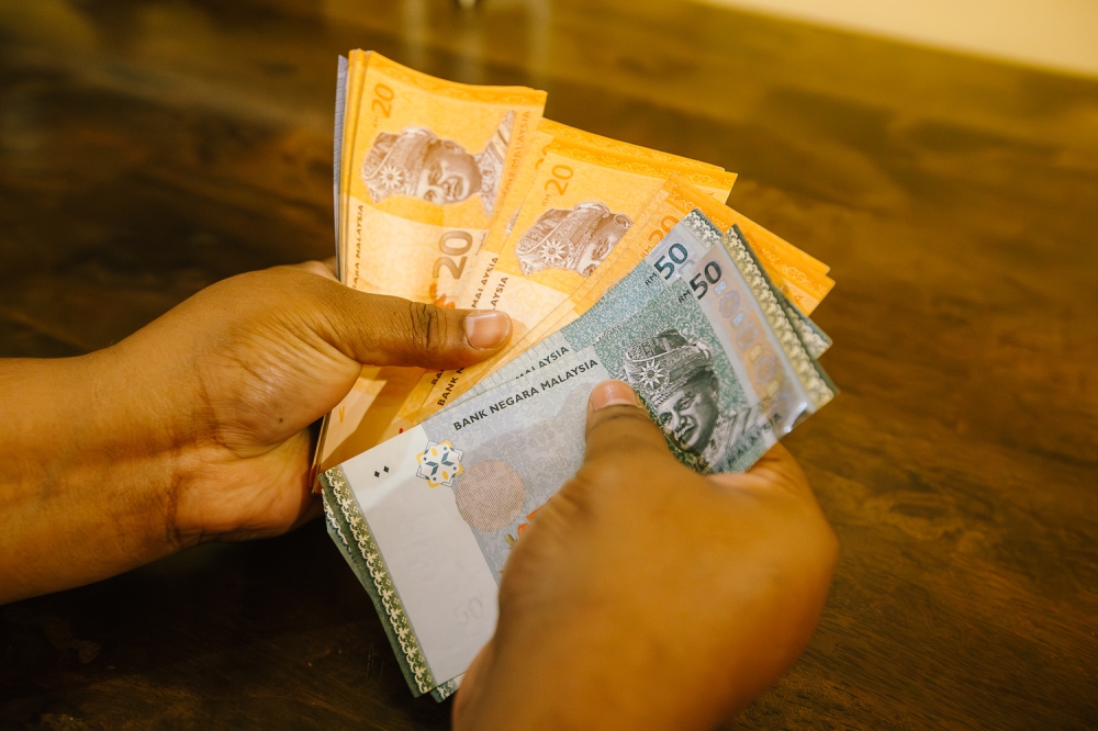 MACC Probes Multiple Cash Handout Claims in Negeri Sembilan State Election Campaign