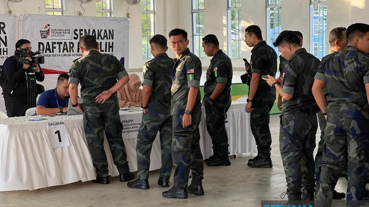 64 Early Voting Centres in Johor Open for Security Forces